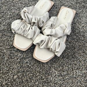 Chic Cream Ruffle Slide Sandals